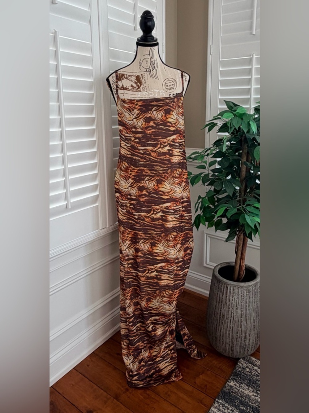 PrettyLittleThing Animal Print Mesh Ruched Maxi Dress Size 10 NWT